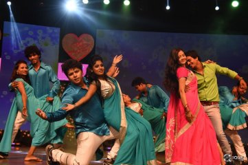 Oka Manasu Movie Audio Launch